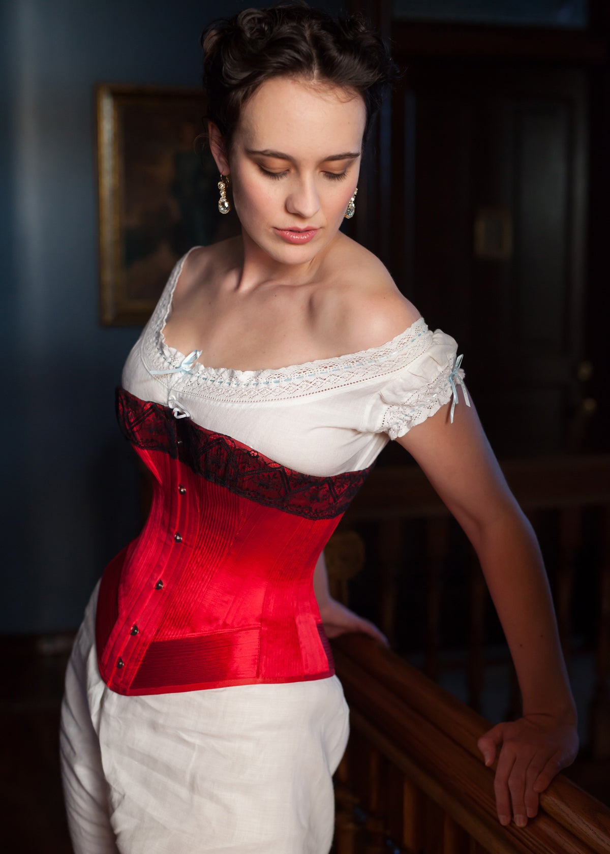 Victorian corset, End 1890s